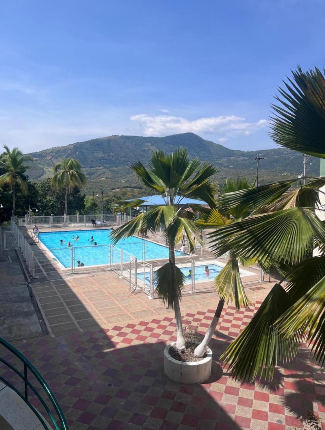 Hotel Club Vacacional Copen à Tocaima Extérieur photo